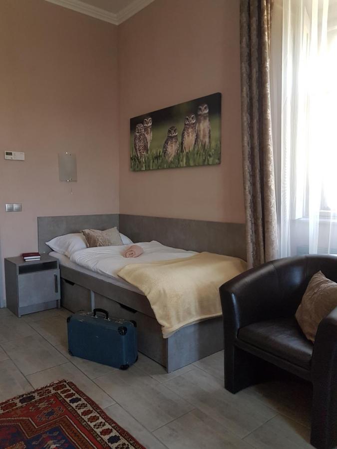 Ketbodonyi Apartments Buitenkant foto